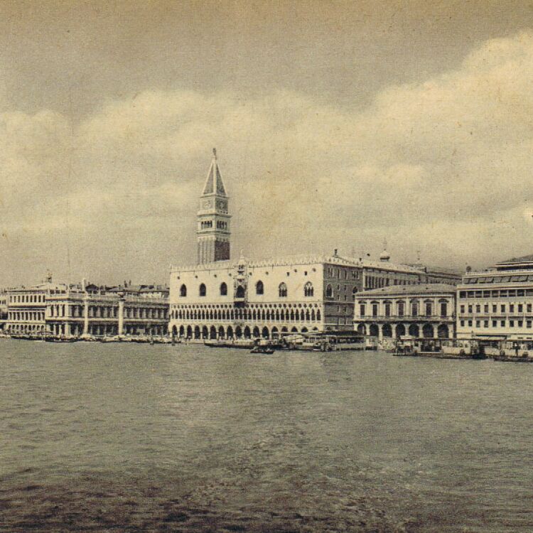 Panoramica sul bacino di San Marco e su Palazzo Ducale