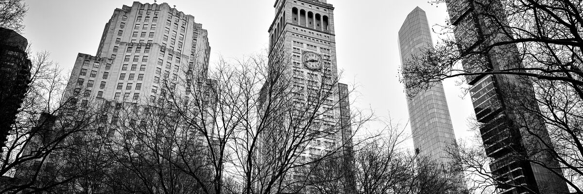 Black and white photograph: view of the Metropolitan Life Insurance Company Tower from Madison Square Park. Photograph by Marco Trevisan.