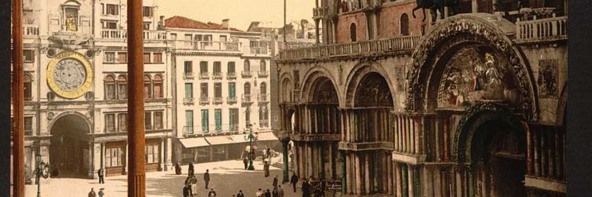 Giornata di festa a Venezia con processione in uscita dalla Basilica di San Marco (Library of Congress - Detroit Publishing Company).