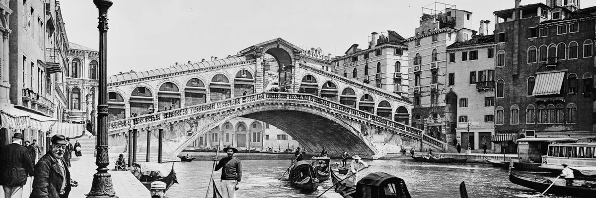Veduta sul Ponte di Rialto e Canal Grande, dall'attuale Riva del Vin