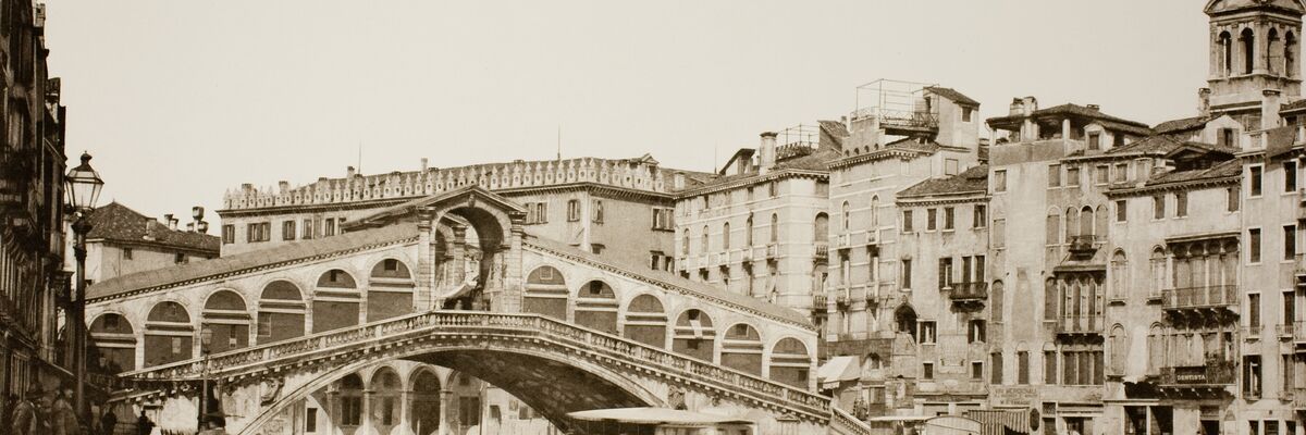 Veduta su Ponte di Rialto e Canal Grande