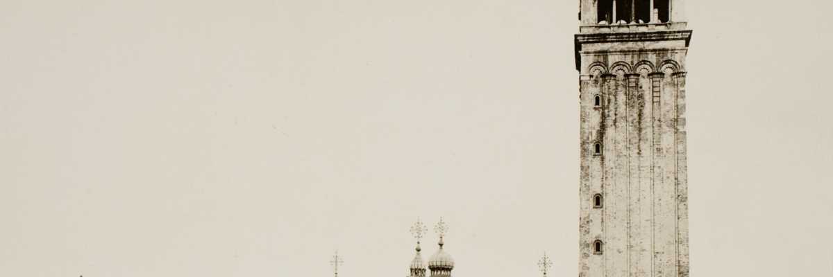 Veduta su Piazza, Campanile e Basilica di San Marco, e Torre dell'Orologio da Museo Correr
