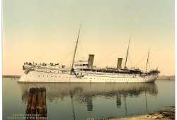 Una imbarcazione imperiale tedesca (yacht Kaiserliche) abbandona le acque veneziane (Library of Congress - Detroit Publishing Company).